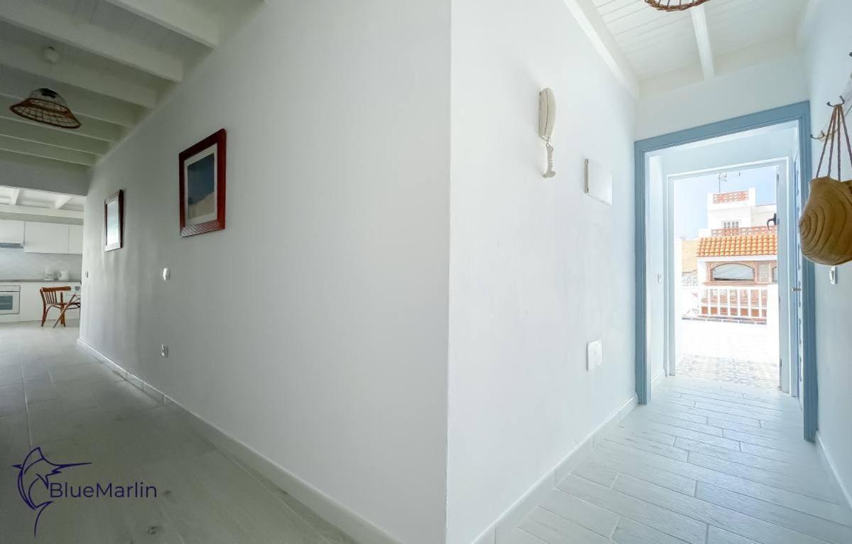 Апартаменты B-Rent Bluemarlin Boutique Sea View Коральео Экстерьер фото