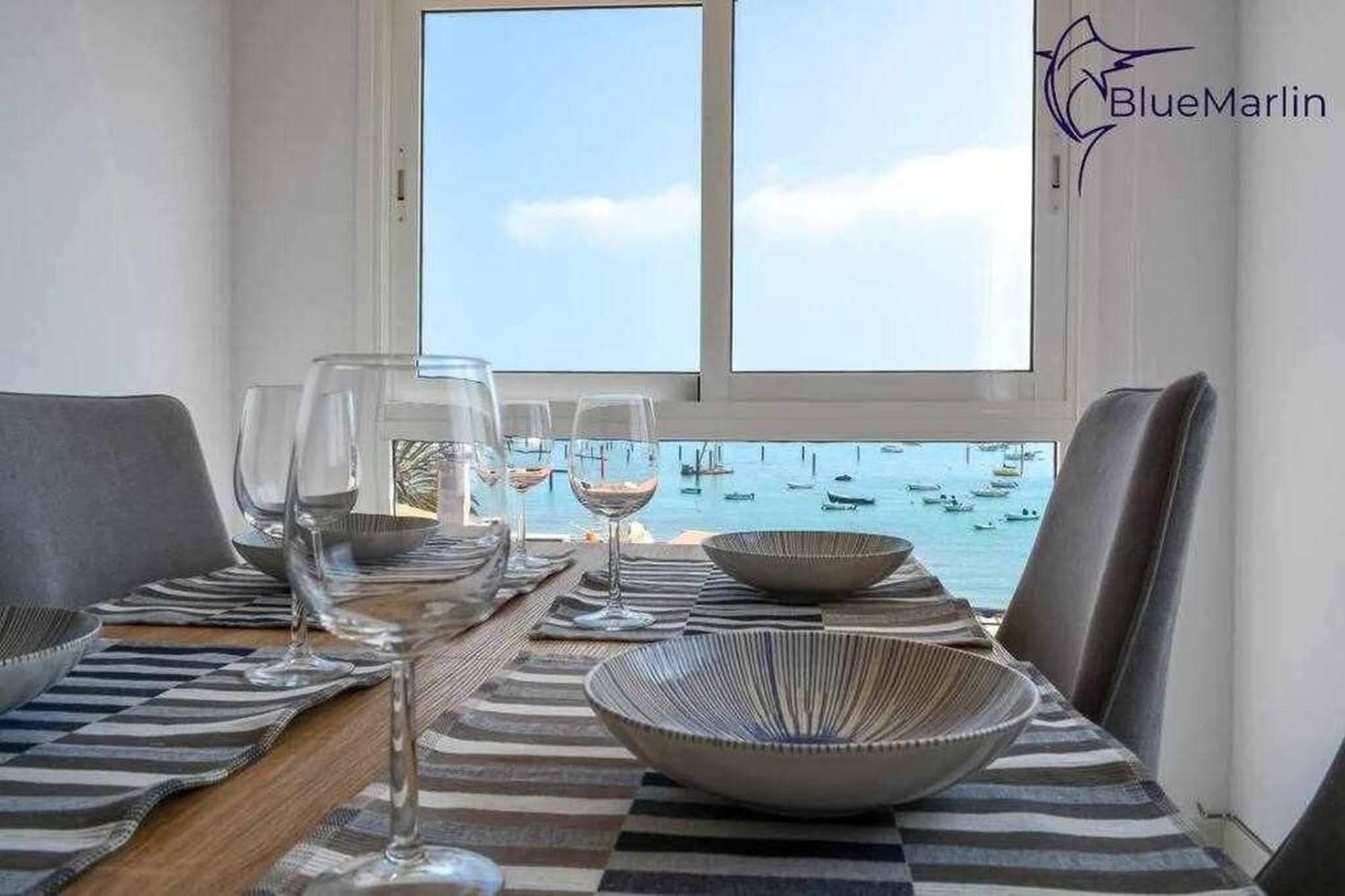 Апартаменты B-Rent Bluemarlin Boutique Sea View Коральео Экстерьер фото